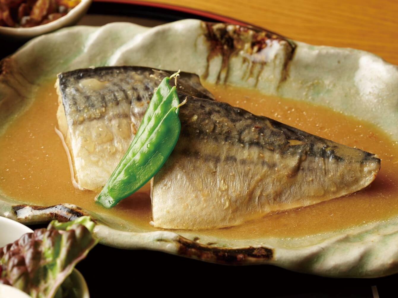 サバの味噌煮込み